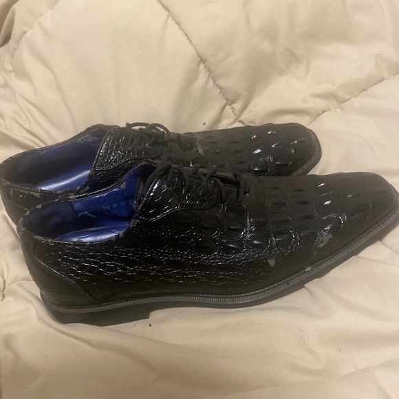 Alligator print dress shoes size 11 usually goes for $800+ bought for $1100